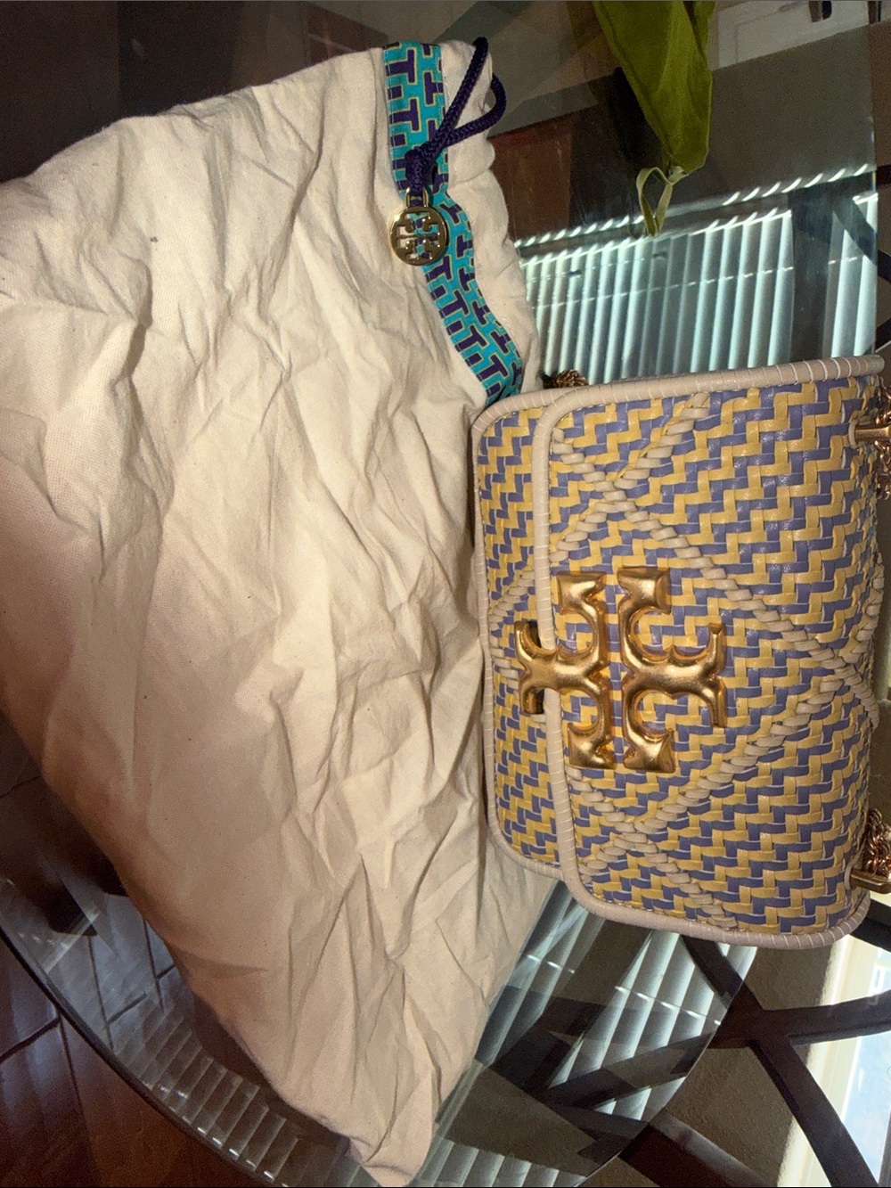 Tory Burch Eleanor Woven Leather Crossbody with Gold Logo Emblem - Picture 5 of 5